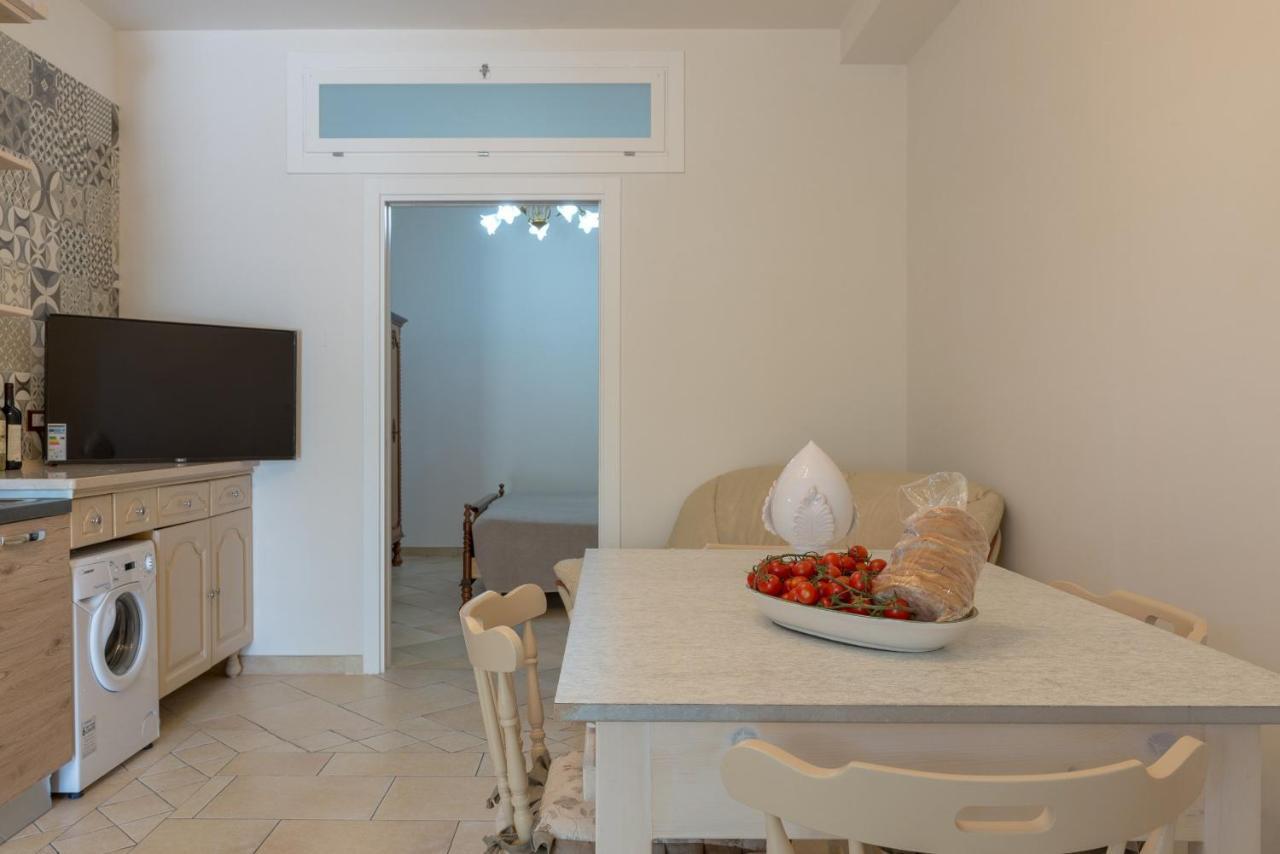 Appartamento Ortensia In Villa Mariella Ostuni Exterior foto